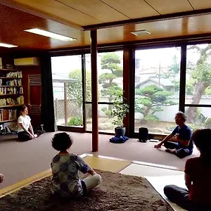 https://roundabout-toyonaka.hotels-in-kyoto.org