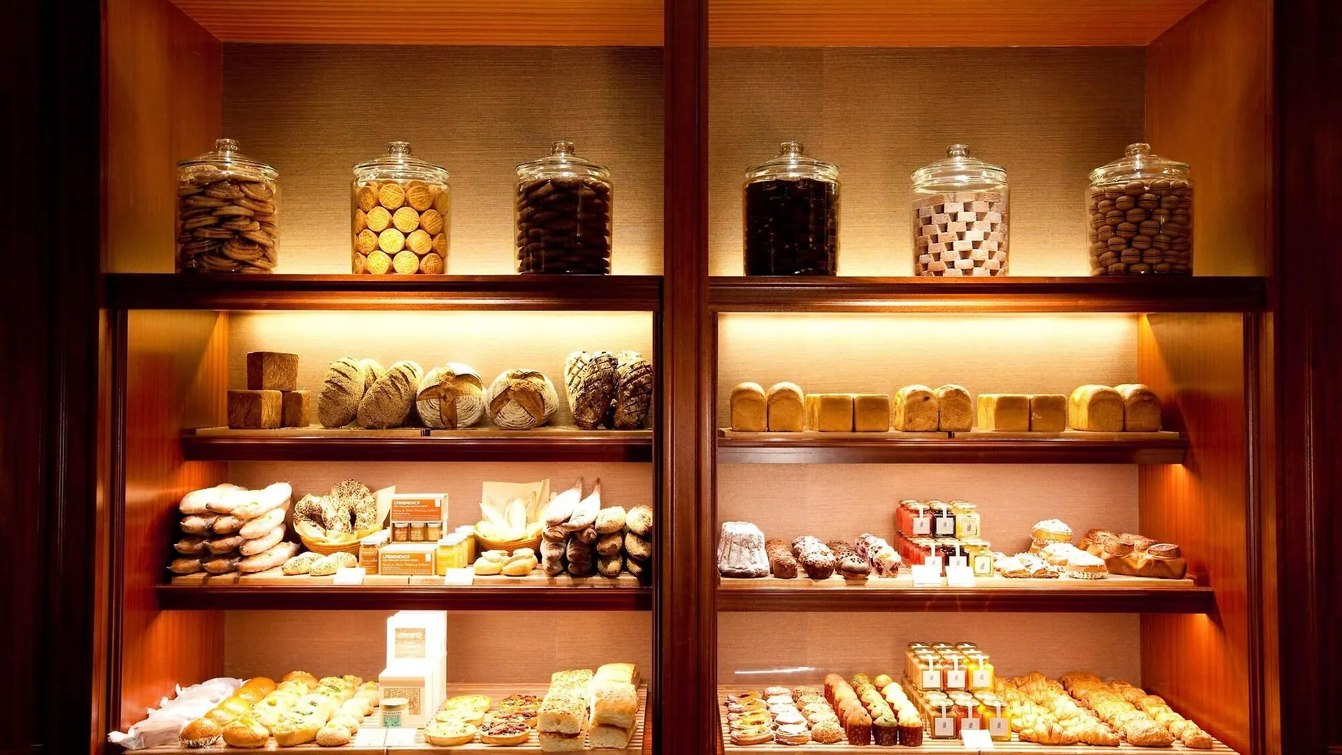 The Ritz-Carlton Osaka Hotel 5*,  Japan