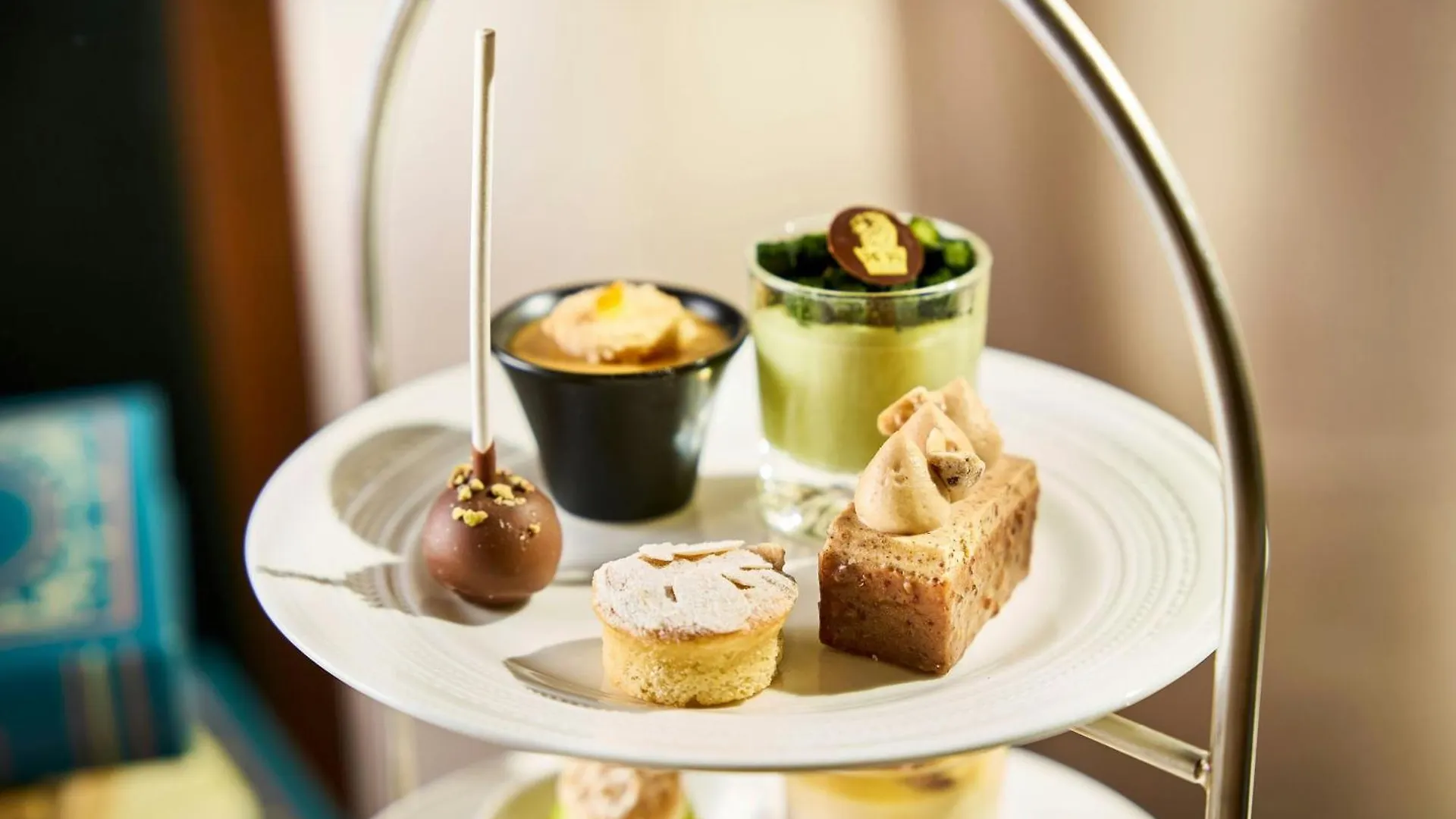 The Ritz-Carlton Osaka Hotel 5*,