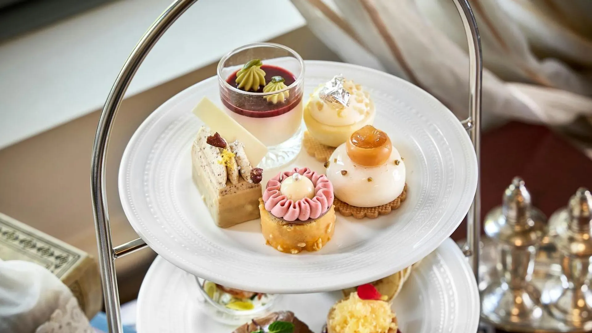 The Ritz-Carlton Osaka Hotel 5*,  Japan